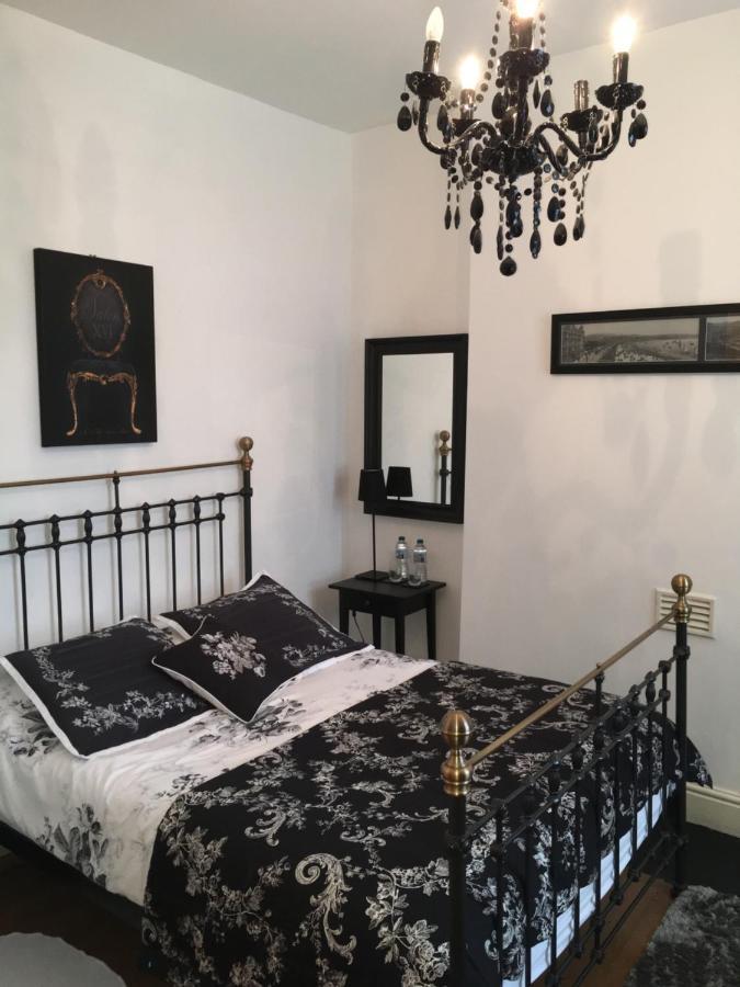 Bed and Breakfast Raymonds Douglas Exterior foto